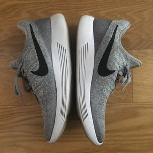 Nike Women's Lunarepic Flyknit 2